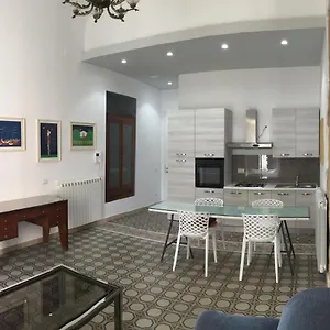  Apartment Palazzo Caratozzolo