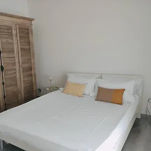  Apartment Ostro -