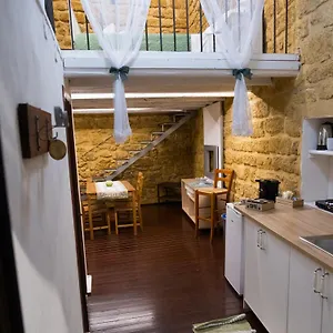  Apartment Anima Templi