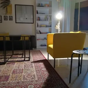 Dimora Hostel
